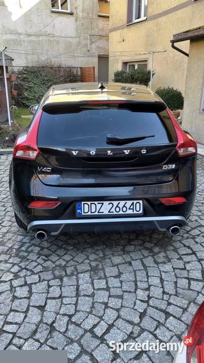 Volvo V40 20 diesel 150 2017r Oszczędny i