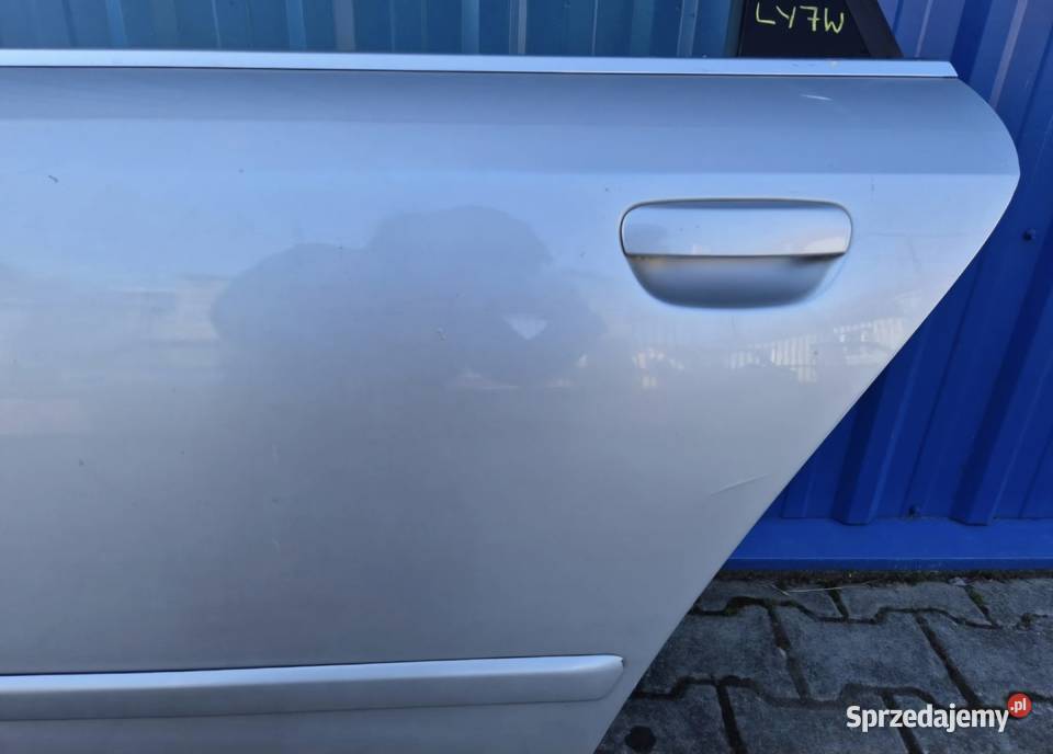 26 DRZWI TYŁ LEWY TYLNE LEWE AUDI A4 B6 KOMBI Działoszyce