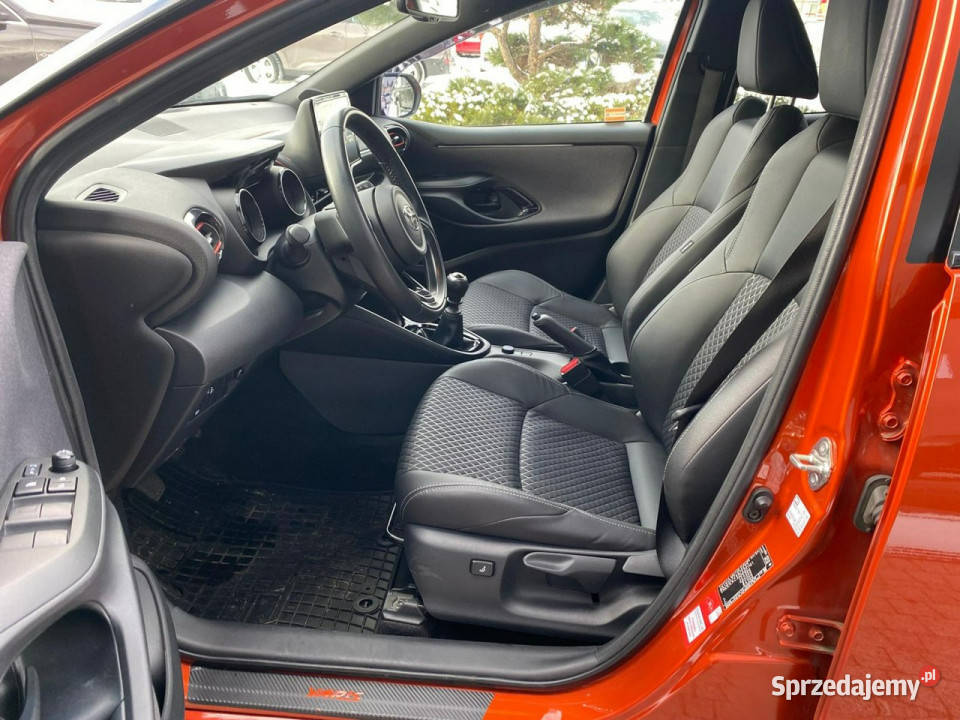 Toyota Yaris NOWY MODEL led podgrz fot GAZ Żory