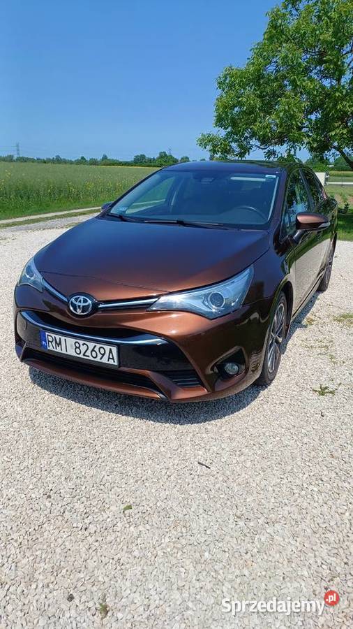 Toyota Avensis 18 benzyna Borowa