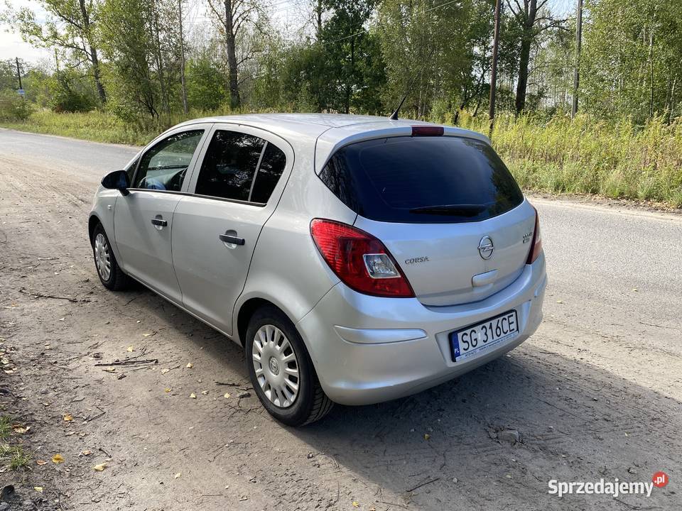 Sprzedam Opla Corsę D 13 Diesel 95 2013 centralny zamek Gliwice