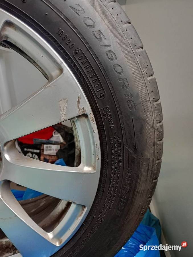 Felg aluminiowe i Mercedes 16 z oponami Samochodowe Motoryzacja Białystok