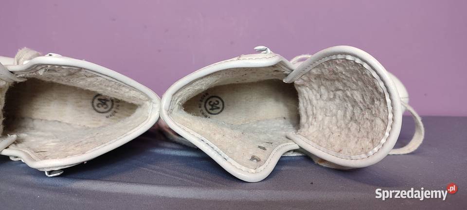 Łyżwy figurowe ocieplane rozmiar 34 wkładka 22 Sport i Wypoczynek małopolskie Jasień