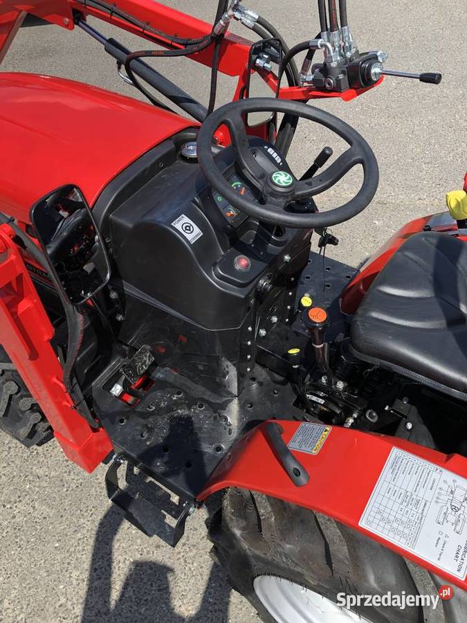 Nowy traktor VST Fieldtrac 927 z ładowaczem VST Tillers dolnośląskie