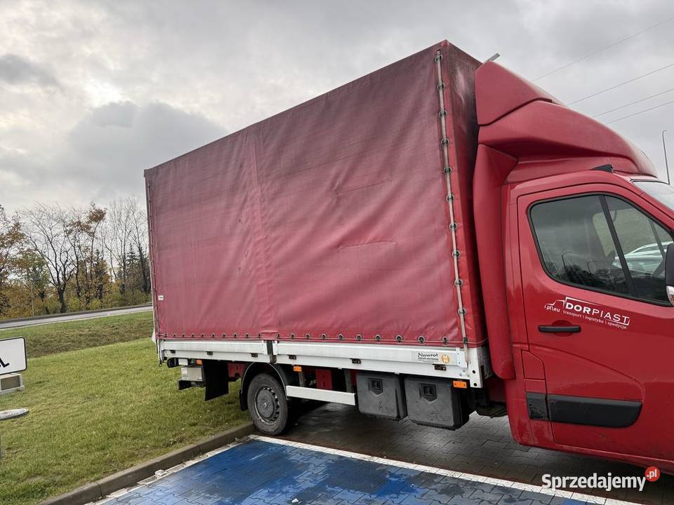 Zabudowa plandeka 9 palet winda bar towarowe Sobiesiernie