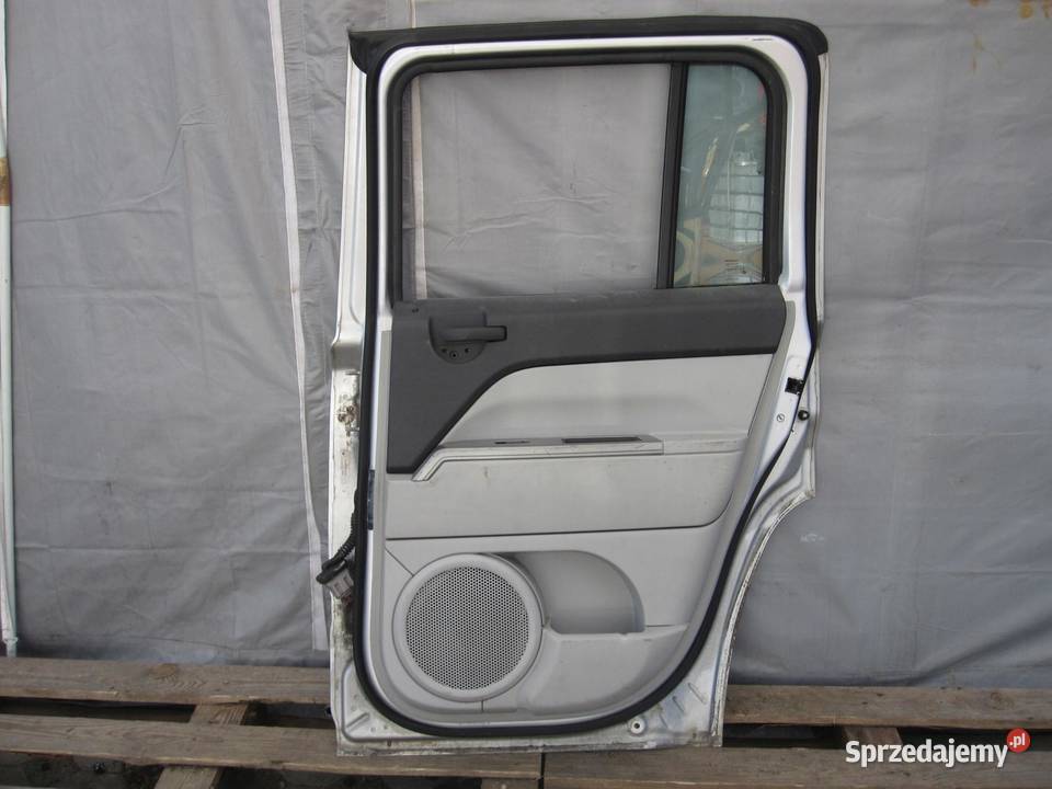 JEEP PATRIOT 08r drzwi prawe tył Drzwi