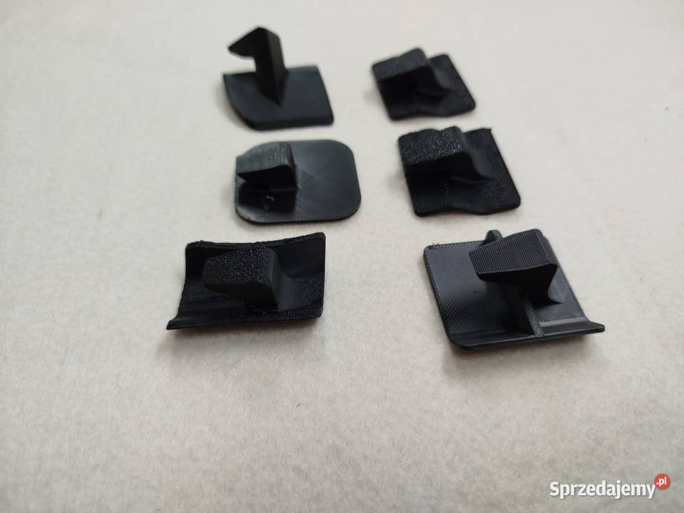 Mercedes 190 W201 spinki panelu drzwi tył Mocowania śląskie Poraj