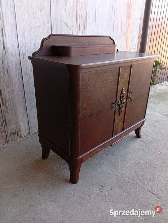 DĘBOWY BUFET POMOCNIK Z OKRESU MIĘDZYWOJENNEGO Komody Byczyna