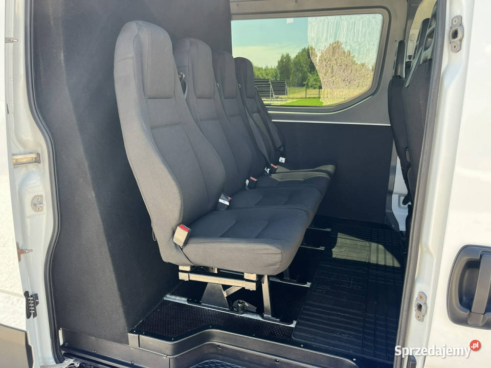 Iveco Daily 35S18 7osob DokaBrygadowy 30180 Daleszyce