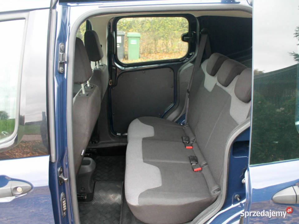 Ford Transit Courier 15 D 95 5 Osobowy KLIMA Zielenin
