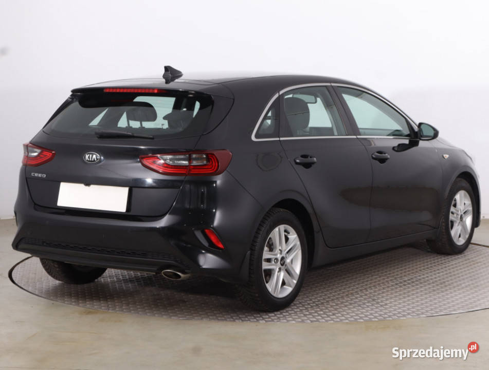 Kia Ceed 10 TGDI pełny VAT Piaseczno