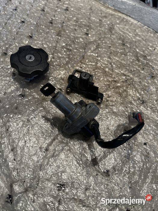 Yamaha XZ550 XZ 500 Stacyjka zamek siedzenia Poznań
