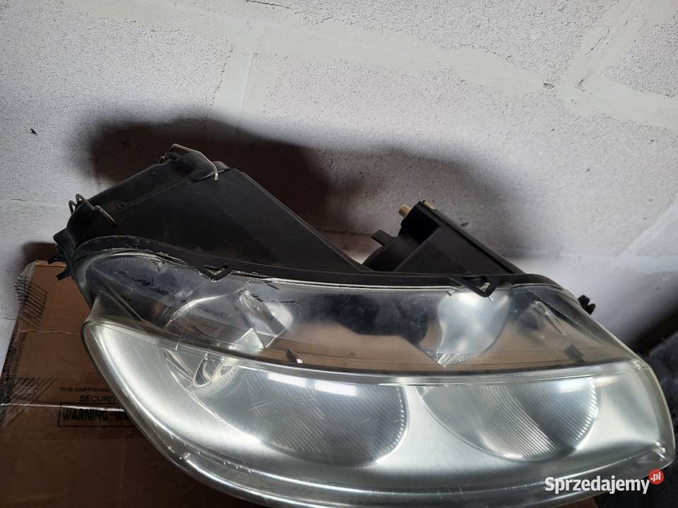 Lampa prawa xenon Volkswagen Phaeton ładna prawe