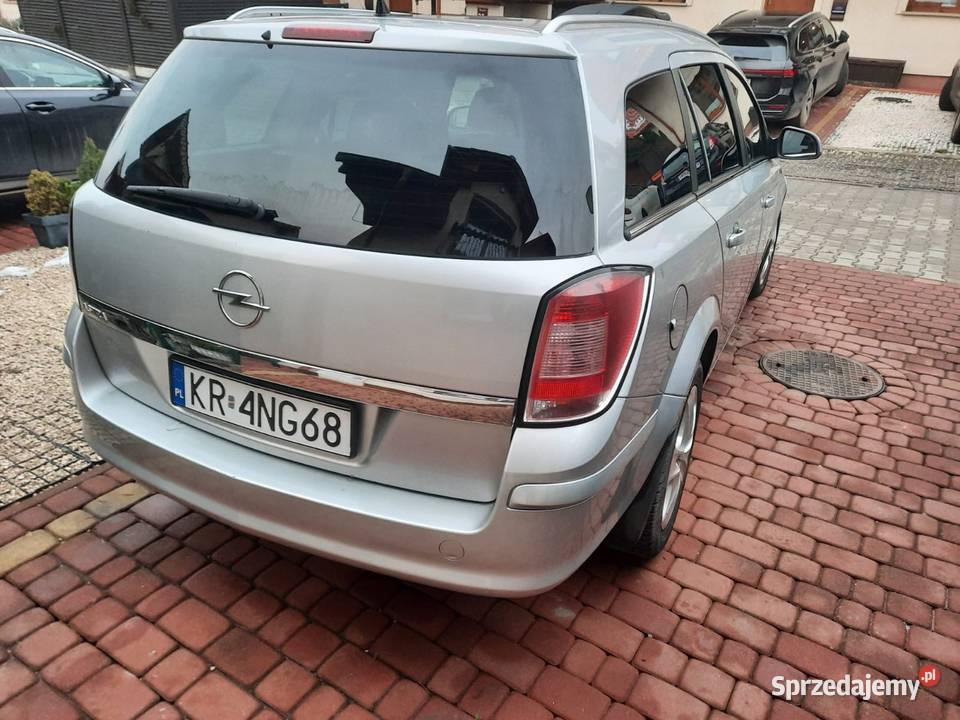 Opel Astra 2012r benzyna Polski Salon 4/5 małopolskie Nowy Sącz