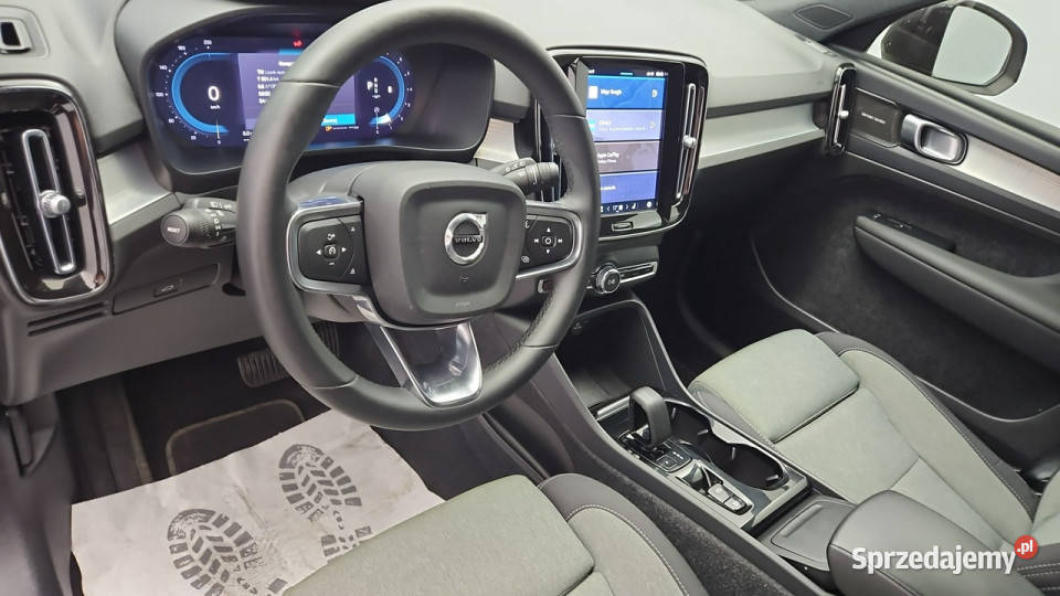 Volvo XC 40 XC40 B3 Plus Dark aut Z Polskiego serwisowany w ASO Warszawa