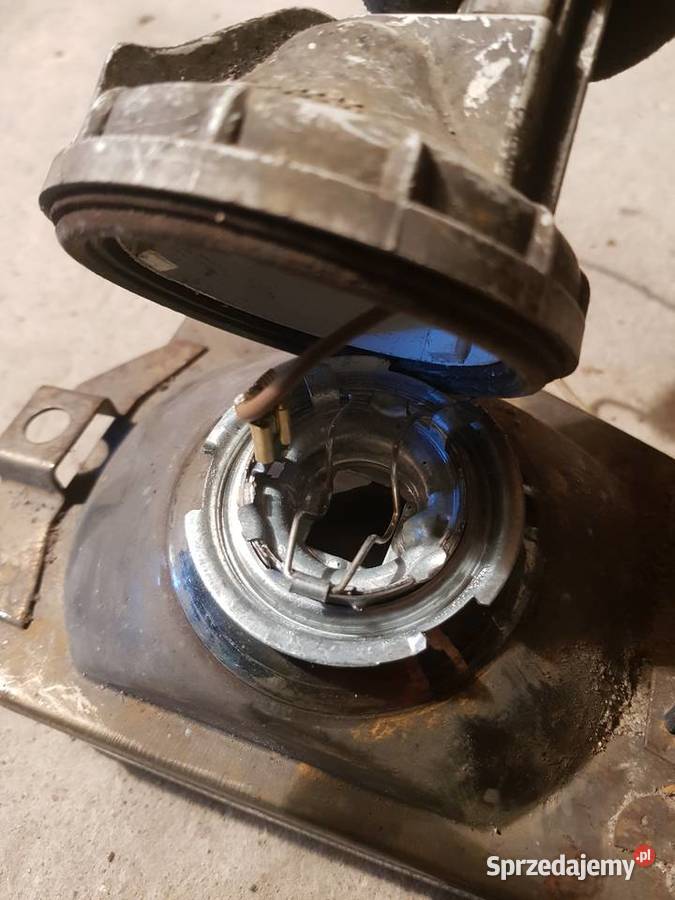 VW PASSAT B2 halogen reflektor lampa PRAWY VW Nowy Staw