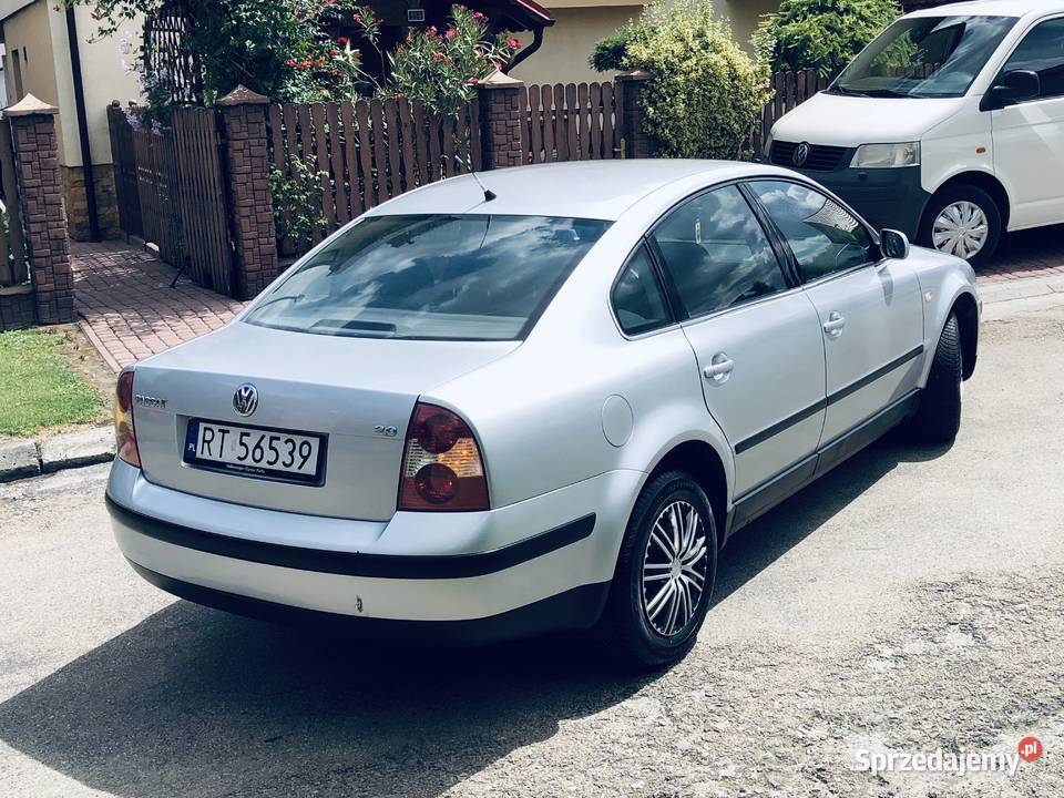 Volkswagen Passat B5 FL SEDAN 20MPI 115 Passat Przeworsk