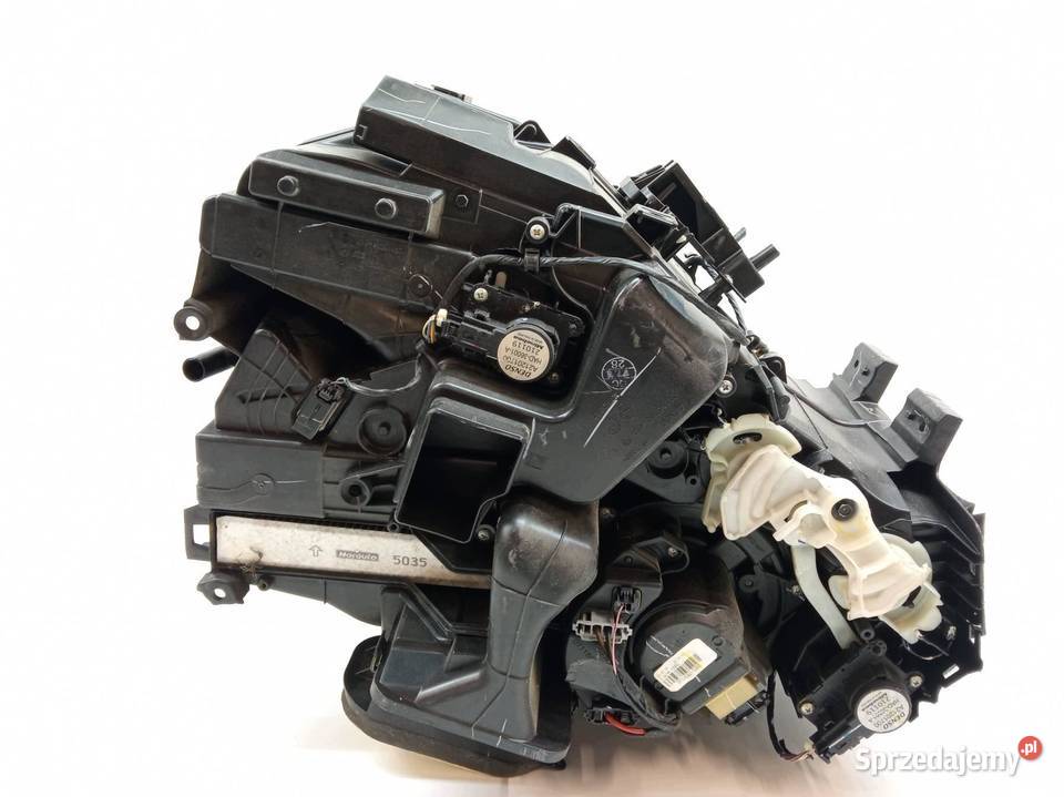 NAGRZEWNICA 272704883R Renault Clio V 2019