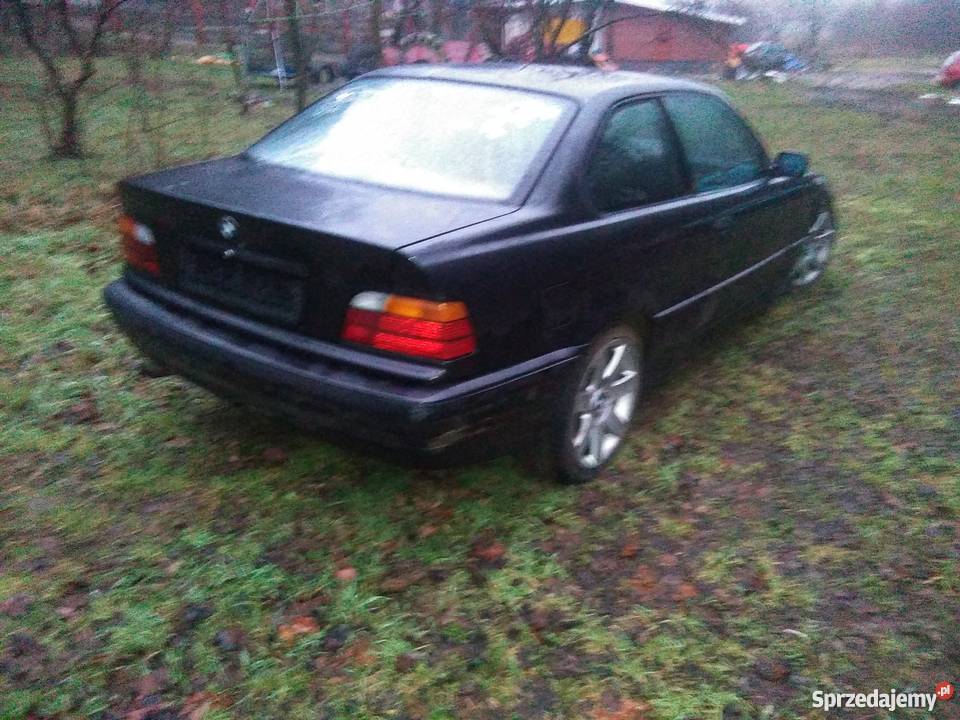BMW e36 318 is benzyna alu 17 możliwa zamiana Rok produkcji 1991 Stare Kurowo sprzedam