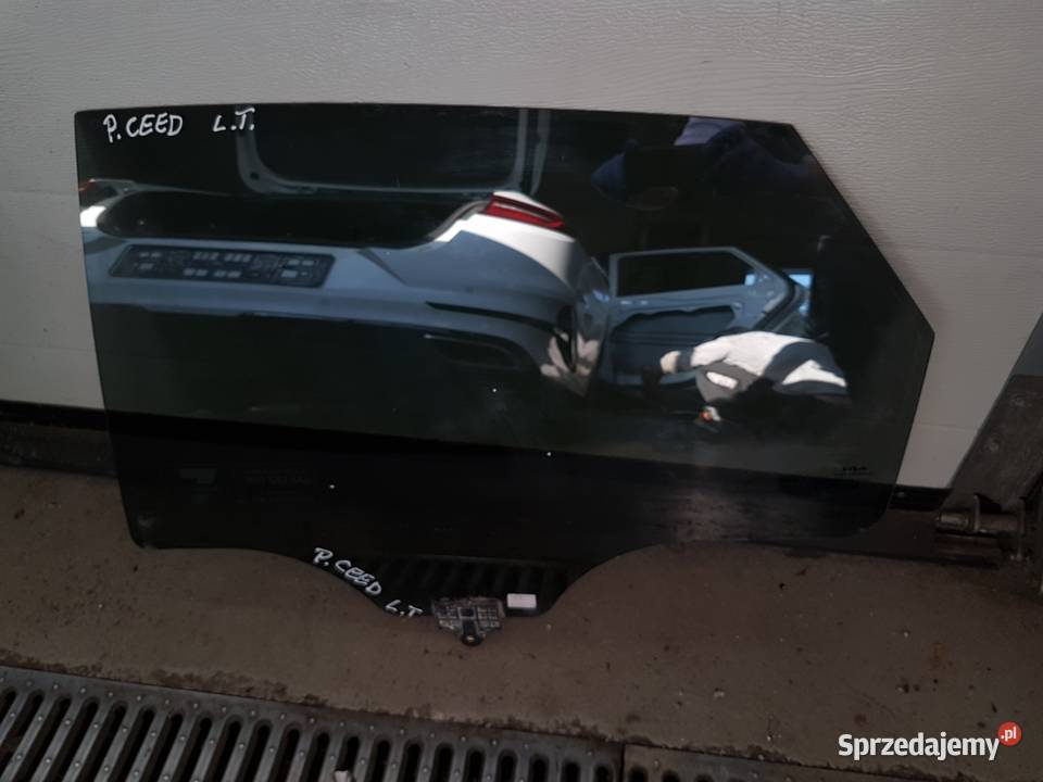 KIA PRO CEED III 2022 SZYBA LEWA TYL DRZWI Turkowice