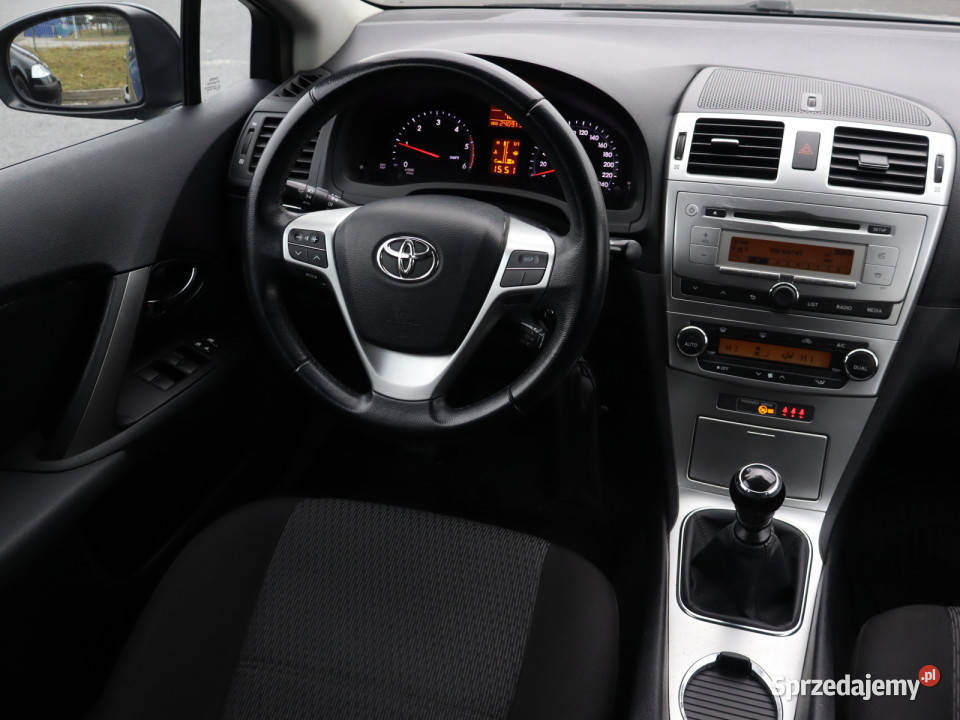 Toyota Avensis 20 D4D czarny Avensis Bielany Wrocławskie sprzedam
