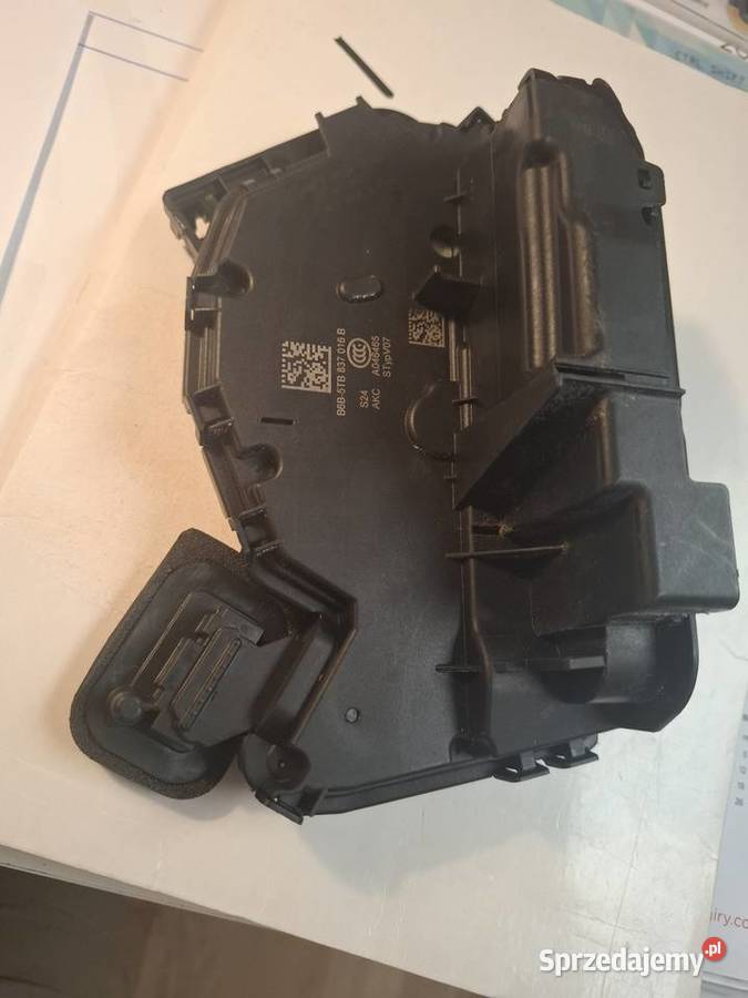 Zamek drzwi prawy przód audi q3 z 2024r B6B5TB podkarpackie