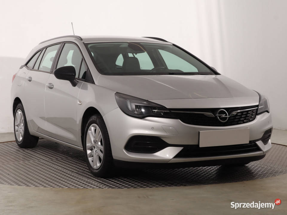 Opel Astra 12 Turbo benzyna