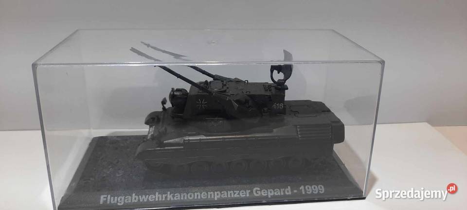 model Flugabwehrkanonenpanzet Gepard1999 1x72 Warszawa