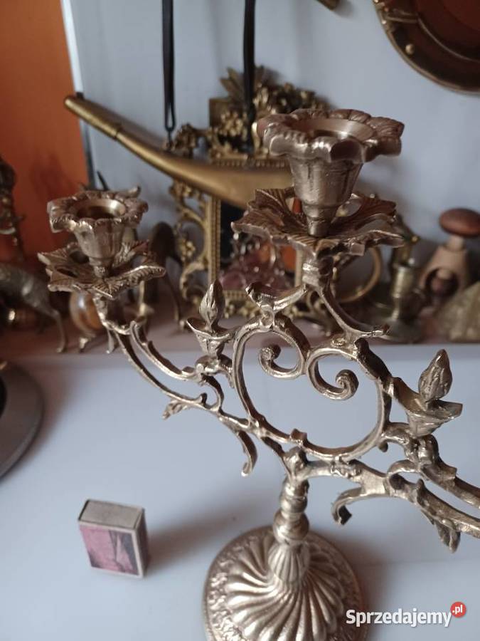 Piękny świecznik mosiężny Wyposażenie wnętrz wielkopolskie Poznań