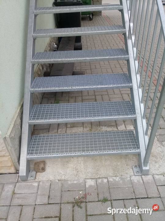 Stopnie metalowe mocne 1200x270mm 30x3 oynk Schody zewnętrzne sprzedam