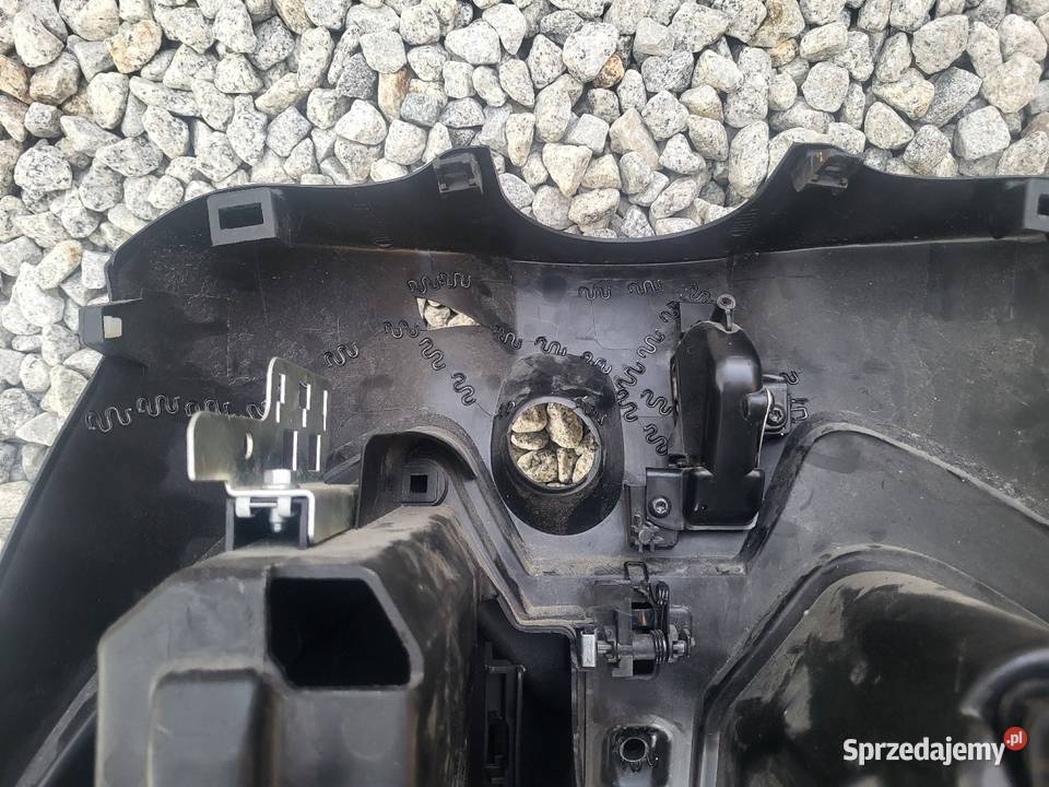 PIAGGIO MEDLEY 125 Schowek Kufer Wypełnienie sprzedam