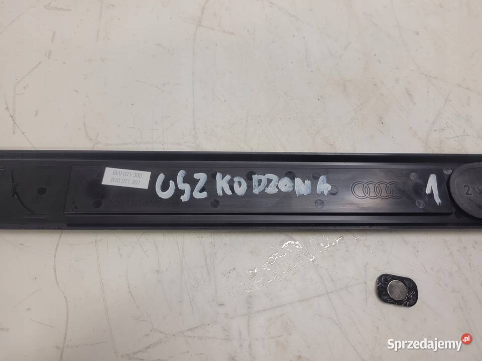 LISTWA PROGOWA PODŚWIETLANA AUDI A3 8V 8V0071300 śląskie Przystajń
