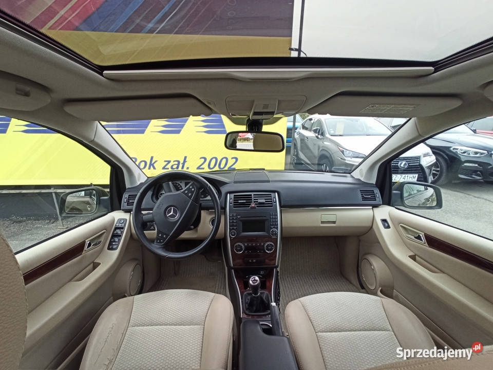 78 salon I właściciel brązowy Rzeszów