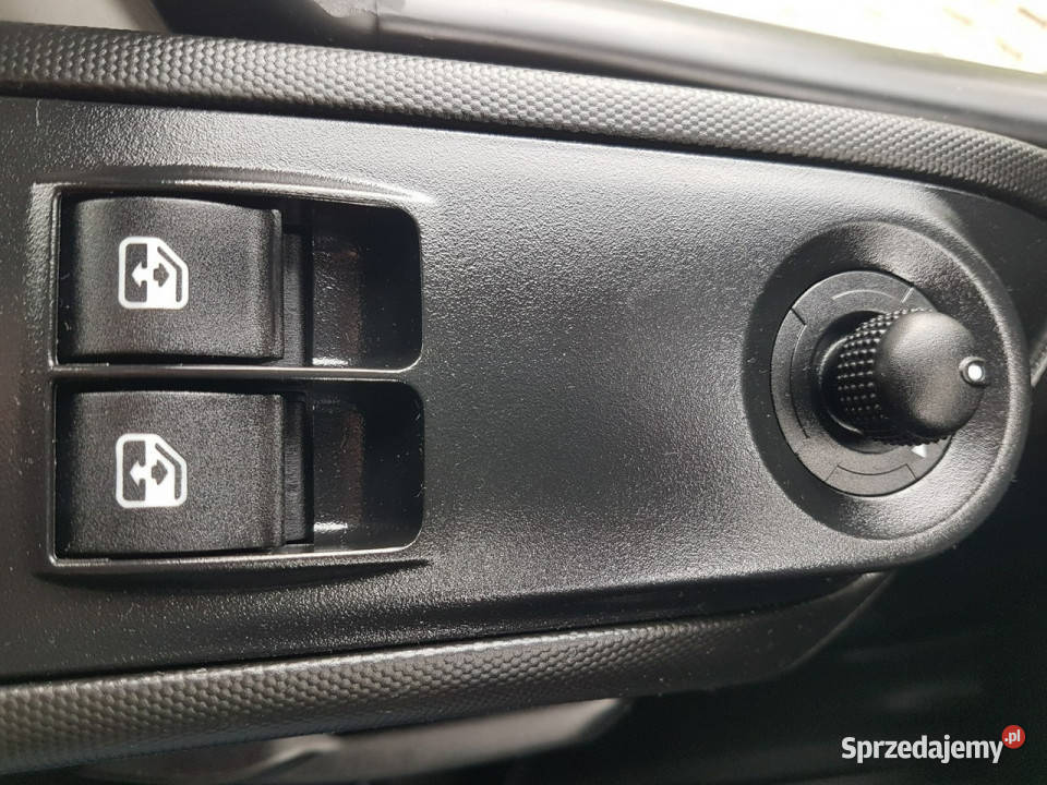 Iveco Daily KONTENER NISKOPODŁOGOWY 443x223x242 Samochody dostawcze Poręba