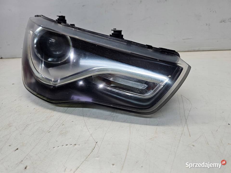 REFLEKTOR BI XENON PRAWY PRZÓD AUDI A1 8X Przystajń