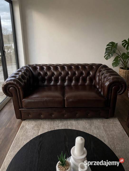 Chesterfield pikowany zestaw wypoczynkowy