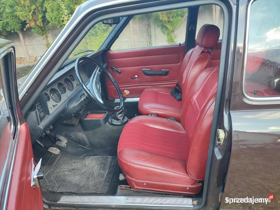 Piękny klasyk włoskiej motoryzacji Fiat 132 S Kraśnik