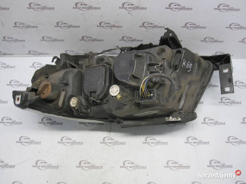 BMW E91 06r lampa prawa przód 6942724 ANGLIK osobowe sprzedam