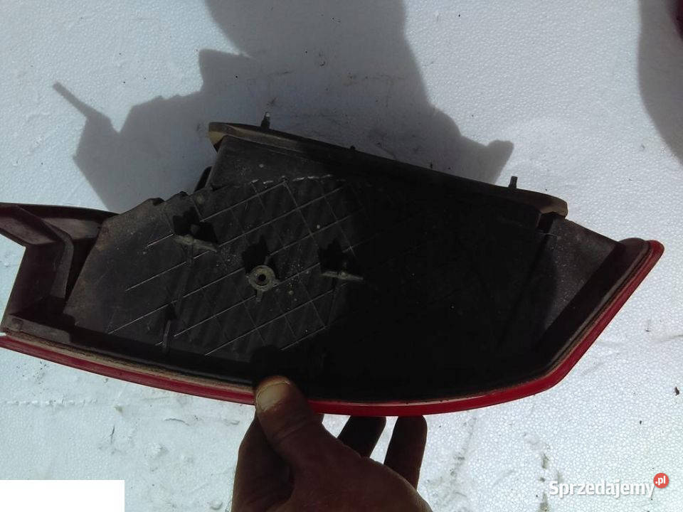 HONDA CIVIC SEDAN 2009 LIFT LAMPA TYŁ LEWA osobowe Oświetlenie sprzedam