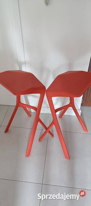 Piękne designerskie czerwone hokery barowe Warszawa