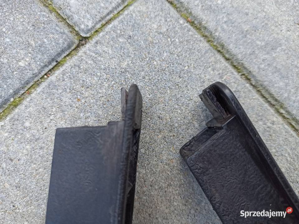 Kratki wlotu powietrza słupka B Fiat 126p Maluch