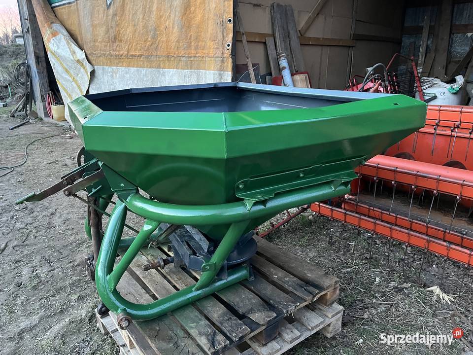 Rozsiewacz amazone 800 Sidra