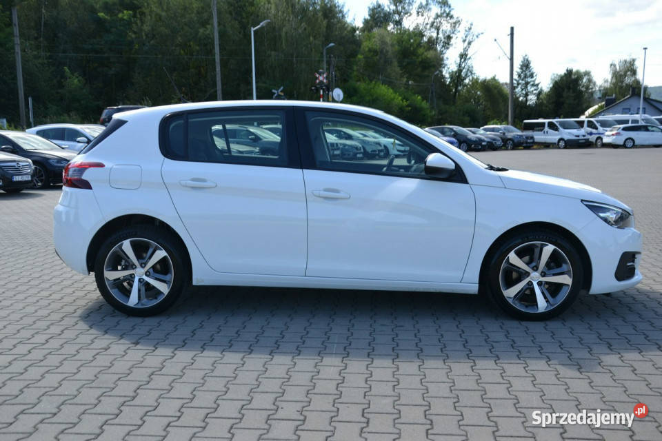Peugeot 308 lifcie 15 bluehdi 100 ledy nawigacja Hatchback Kęty sprzedam