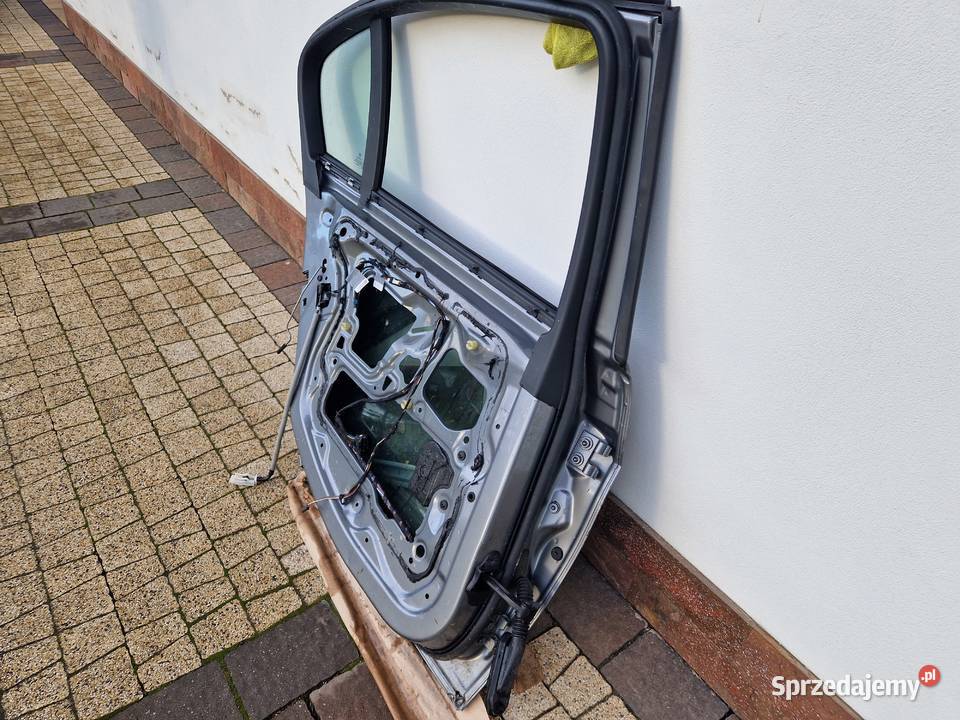 Drzwi lewy tył Bmw e90 Tęgoborze sprzedam