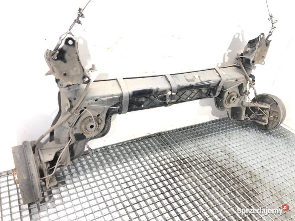 BELKA TYŁ DACIA DUSTER Hatchback TYLNA Belki zawieszenia