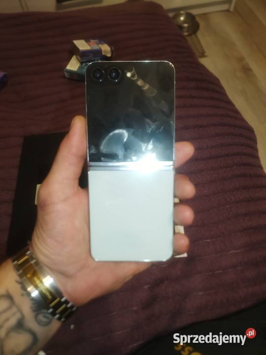 Sprzedam Samsung Galaxy Z Flip 5 256gb Legionowo