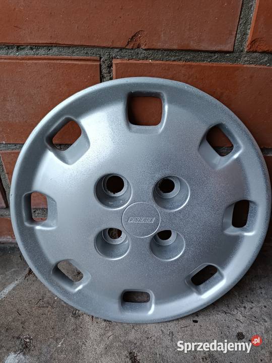 Fiat 126 EL oryginalne kołpaki z logo Fiat w Świecie