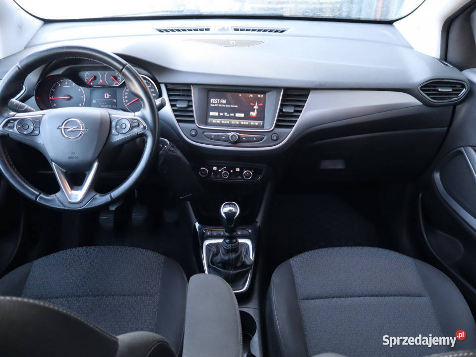 Opel Crossland 12 Turbo niebieski