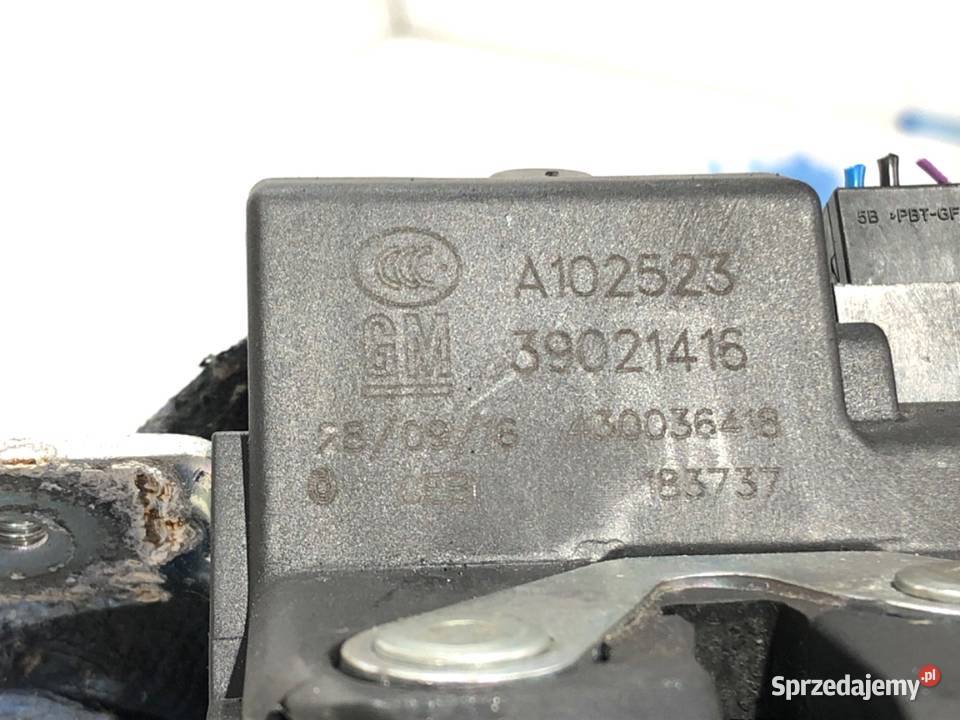 ZAMEK KLAPY TYŁ OPEL ASTRA K Inny 39021416