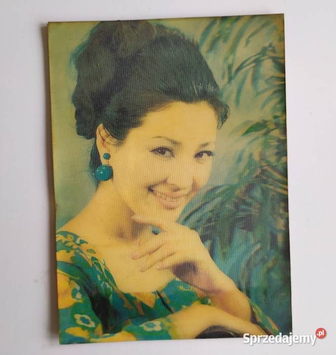 170 WIDOKÓWKA HOLOGRAM MRUGAJĄCA PANI PRL Łódź sprzedam